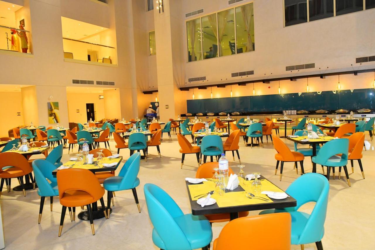 Fortune Atrium Hotel Dubái Exterior foto
